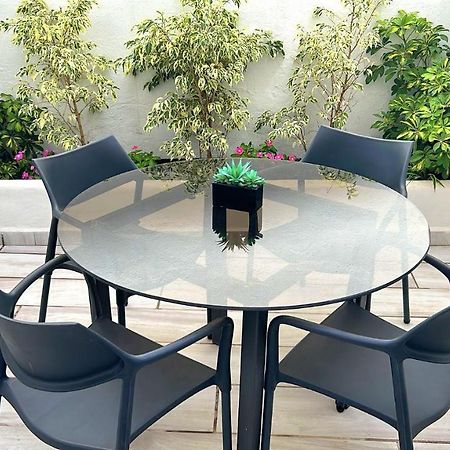 Apartamento New! Renovated, Centrally Located, Private Entrance, Terrace Valencia Exterior foto