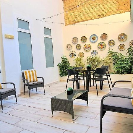 Apartamento New! Renovated, Centrally Located, Private Entrance, Terrace Valencia Exterior foto