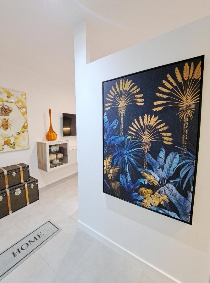 Apartamento New! Renovated, Centrally Located, Private Entrance, Terrace Valencia Exterior foto
