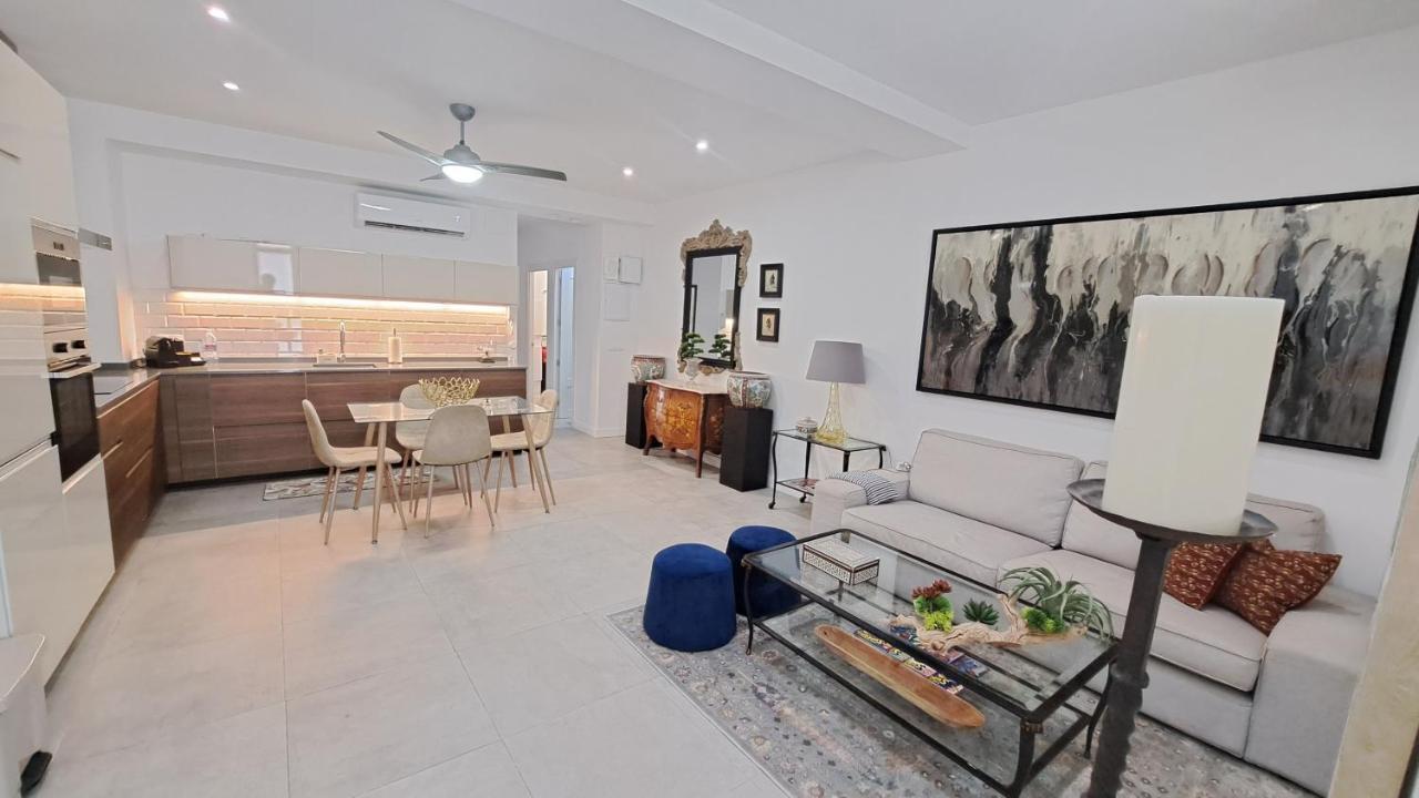 Apartamento New! Renovated, Centrally Located, Private Entrance, Terrace Valencia Exterior foto