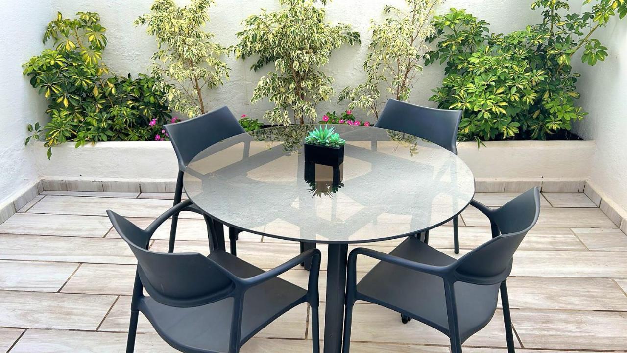Apartamento New! Renovated, Centrally Located, Private Entrance, Terrace Valencia Exterior foto