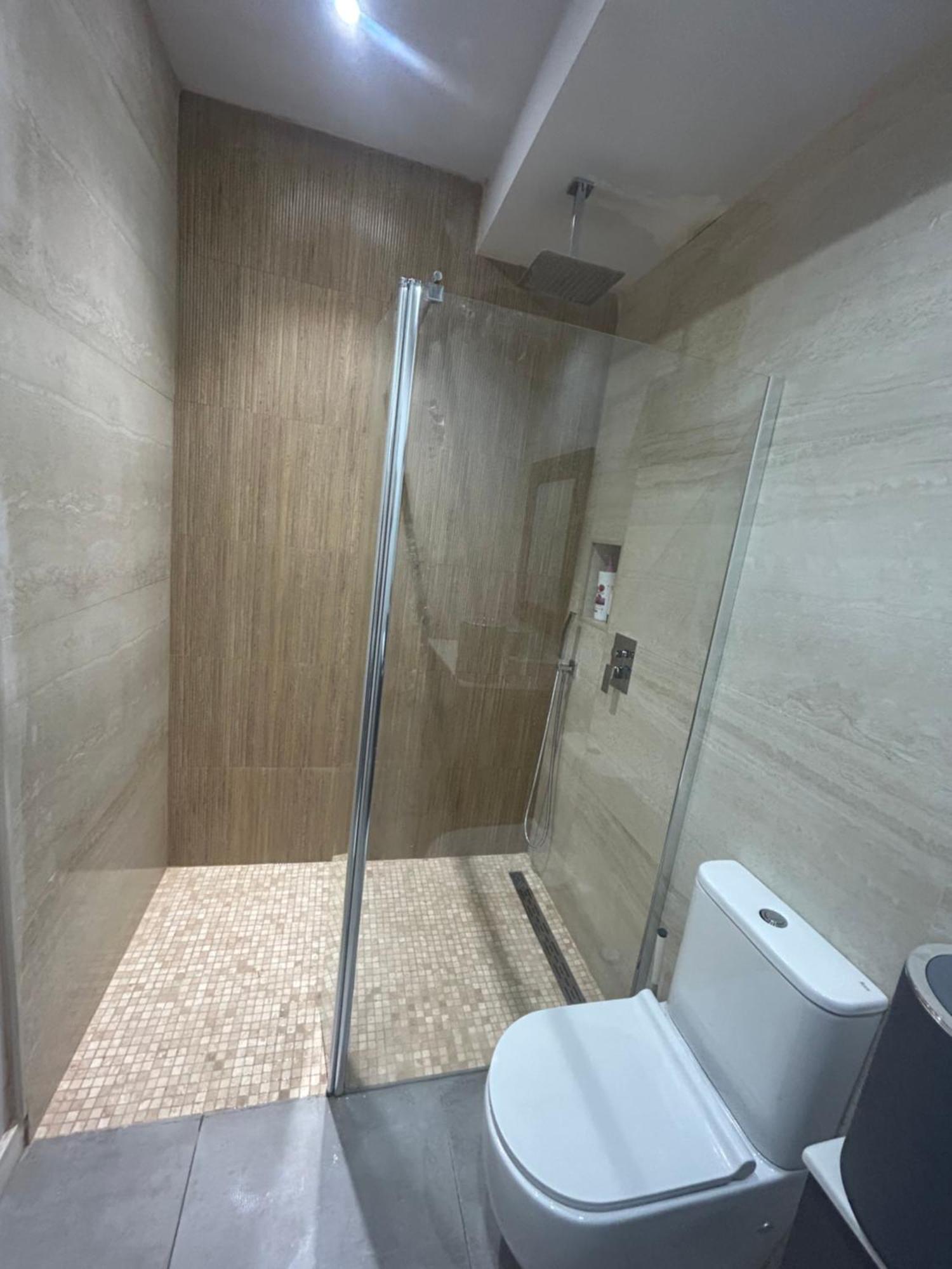 Apartamento New! Renovated, Centrally Located, Private Entrance, Terrace Valencia Exterior foto